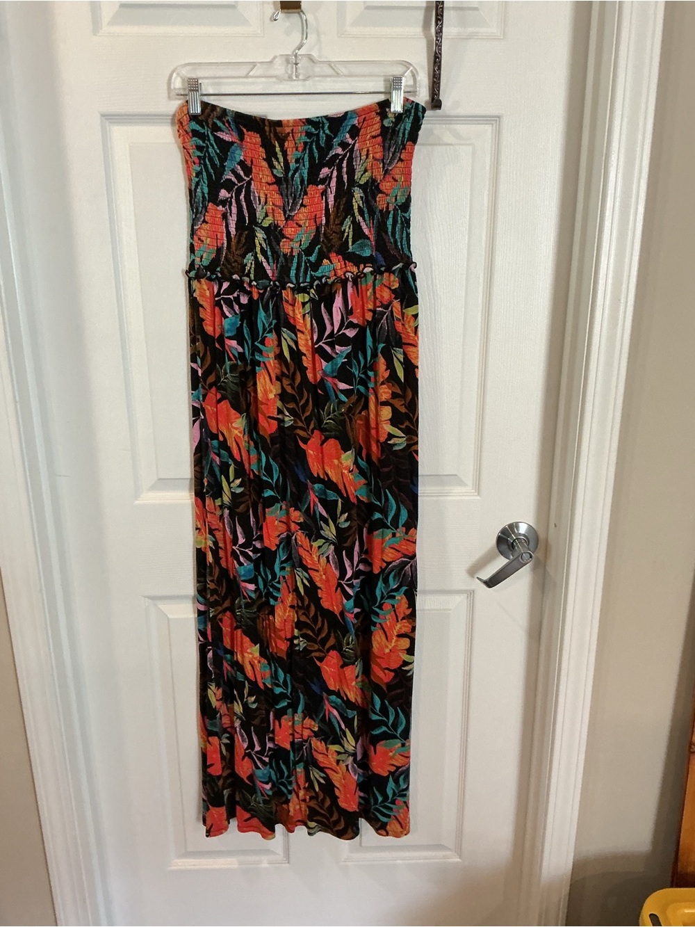 Black Tropical Print Smocked Maxi dress - Multicolor